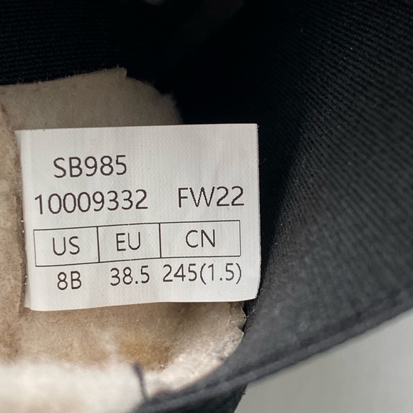 Stuart Weizman NWT Black suede booties. - Picture 6 of 6